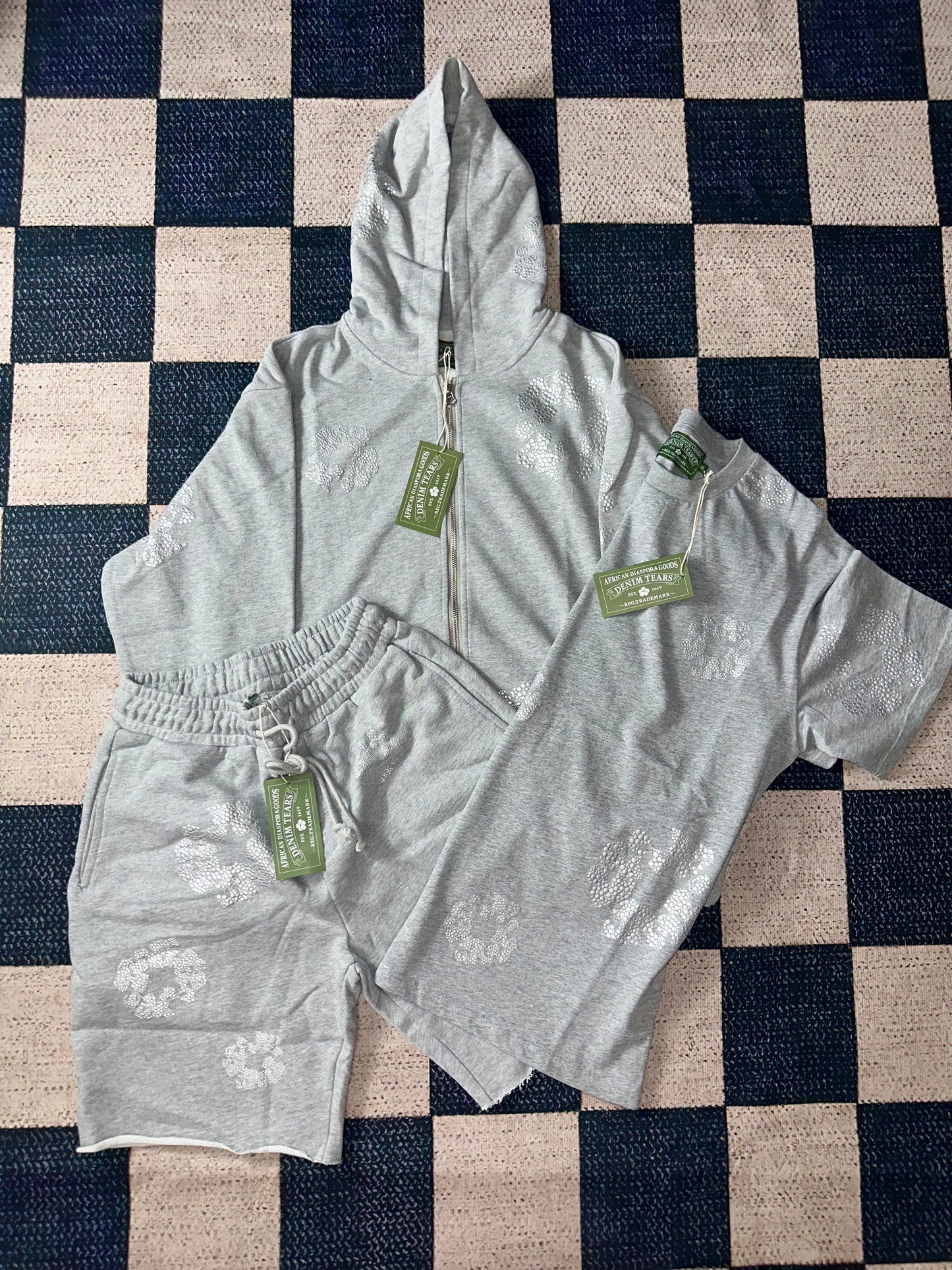 Cashmere Swarovski Cotton Wreath Tee Grey